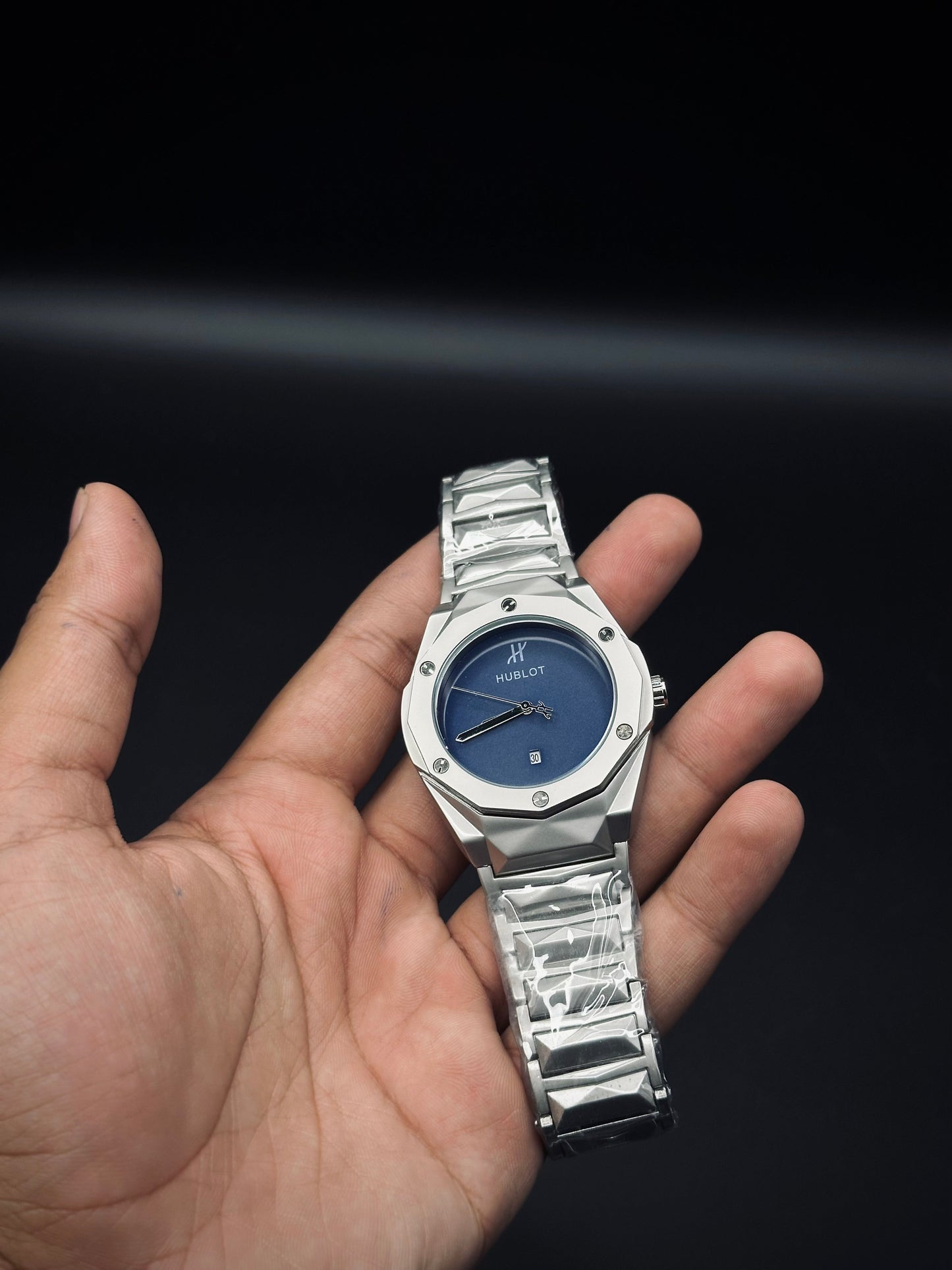 Hublot Cut